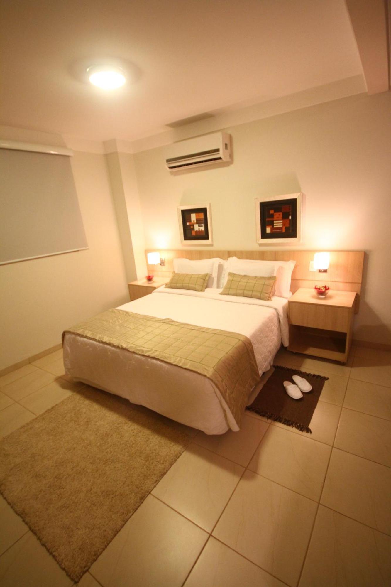 Gales Park Hotel Dourados Esterno foto