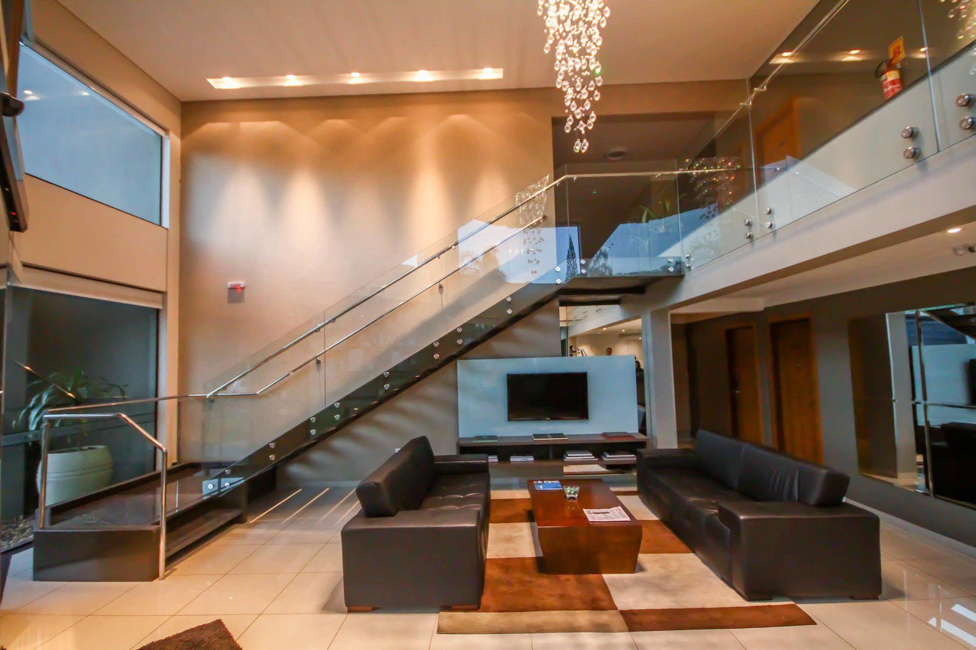 Gales Park Hotel Dourados Esterno foto